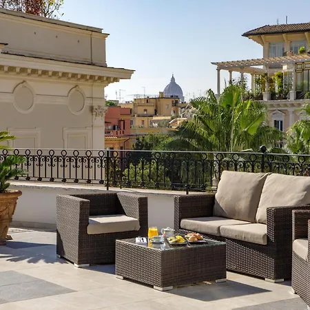 Donna Laura Palace By Omnia 4* Roma