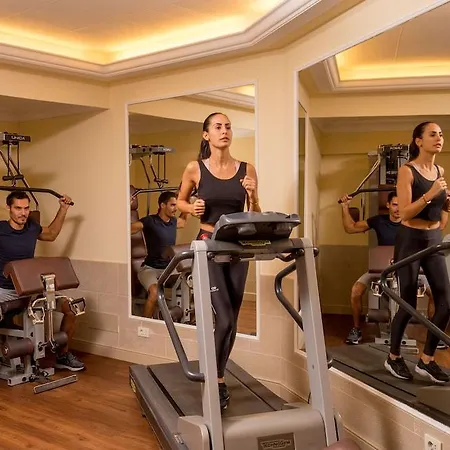Hotel Donna Laura Palace 4*