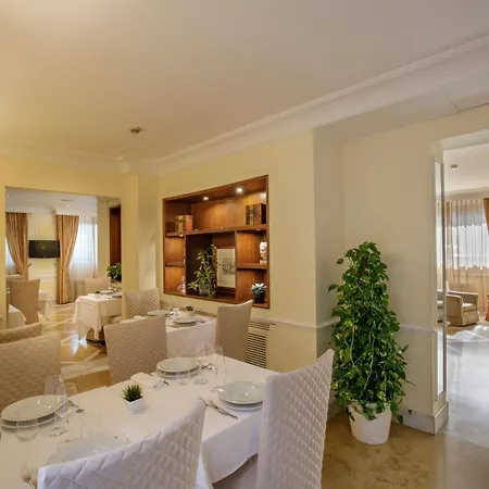 Donna Laura Palace Hotel 4*