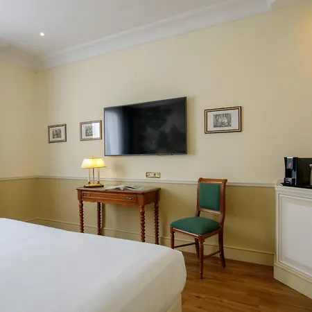Donna Laura Palace 4*
