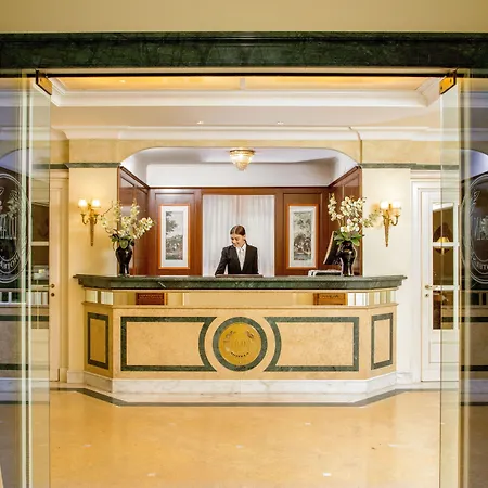 Donna Laura Palace By Omnia 酒店 4*