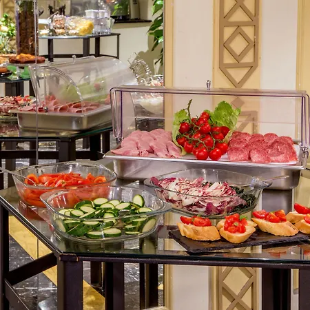 Donna Laura Palace By Omnia 4*