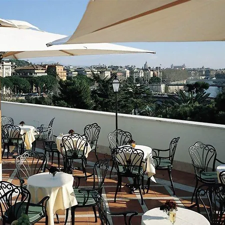 Hotel Donna Laura Palace 4*