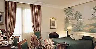 Donna Laura Palace By Omnia 4* روما